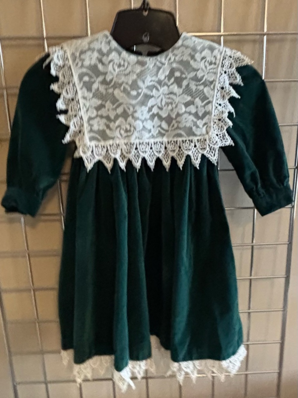 1950’s Handmade Green Velvet Dress Lace Bib & Hem Girls Sz4 Modest Victorian